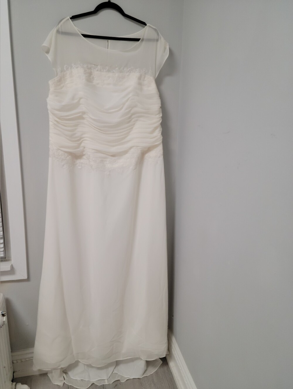Alfred Angelo Ivory Chiffon Ruched Lace Dress Plus Size 20W Style 9009W